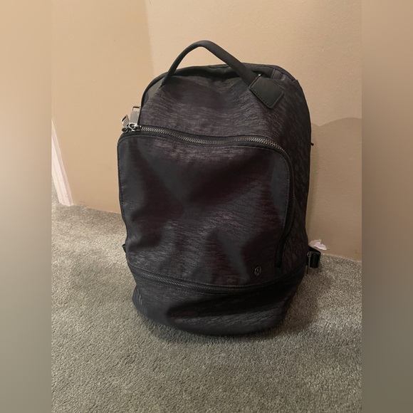 LULULEMON CITY ADVENTURER 21L BACKPACK - Picture 1 of 7